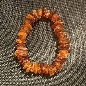 Chic Amber Chips Bracelet